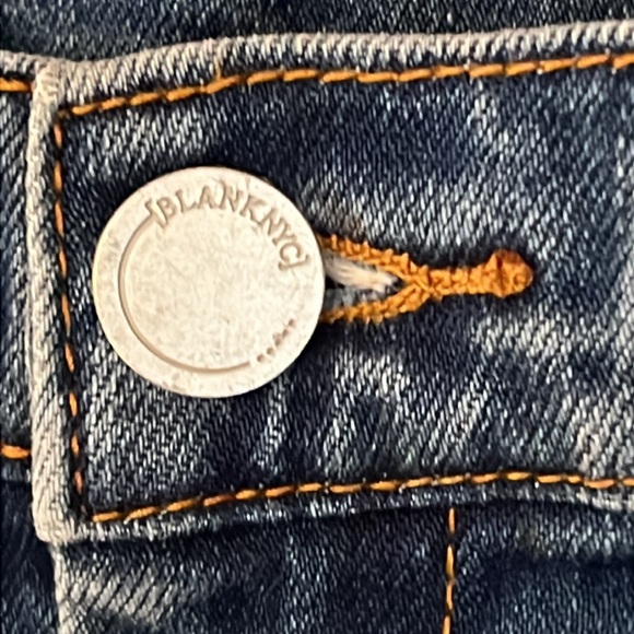 BLANK NYC The Astor Cut Off Shorts - Picture 5 of 11